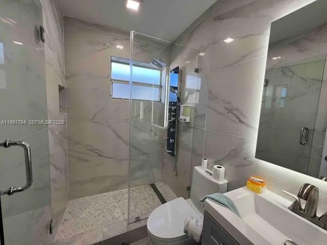 1925 Dewey St, Hollywood, FL 33020