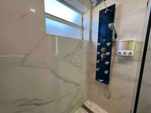 1925 Dewey St, Hollywood, FL 33020