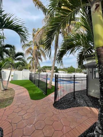 1925 Dewey St, Hollywood, FL 33020