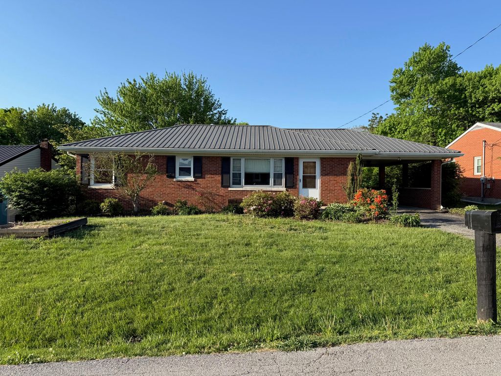 208 Gale Drive, Lancaster, KY 40444