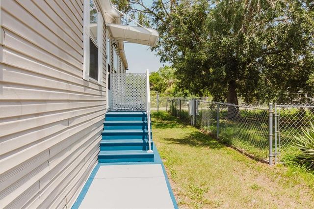8471 FANTASIA PARK WAY, Riverview, FL 33578