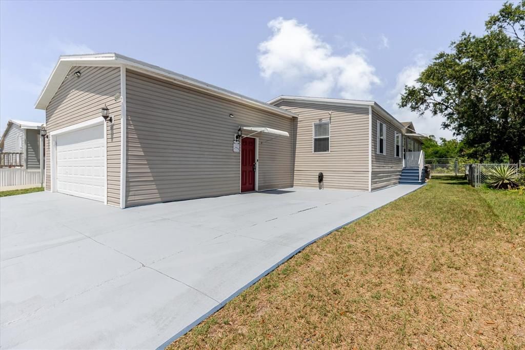 8471 FANTASIA PARK WAY, Riverview, FL 33578