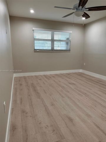708 Victoria Dr 101, Cape Coral, FL 33904