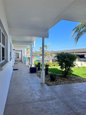 708 Victoria Dr 101, Cape Coral, FL 33904