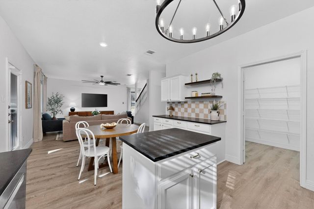 3928 Tapado Canyon TRL, Round Rock, TX 78681