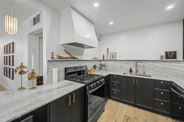 3436 E GLENROSA Avenue, Phoenix, AZ 85018