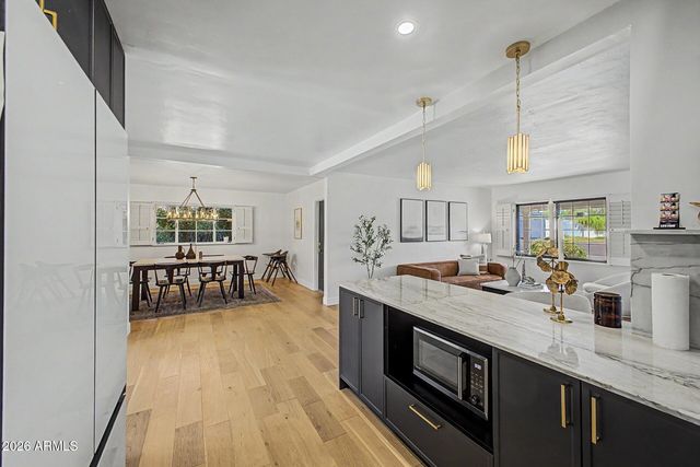 3436 E GLENROSA Avenue, Phoenix, AZ 85018