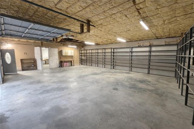 170 NE 1011 Road, Knob Noster, MO 65336