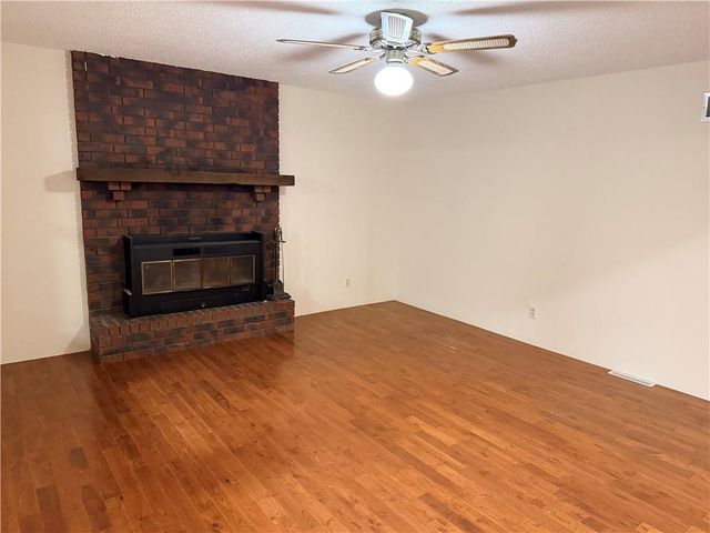 170 NE 1011 Road, Knob Noster, MO 65336