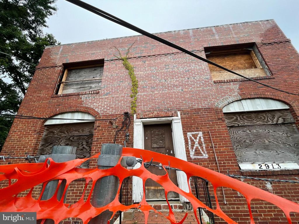 2913 30TH ST SE, Washington, DC 20020