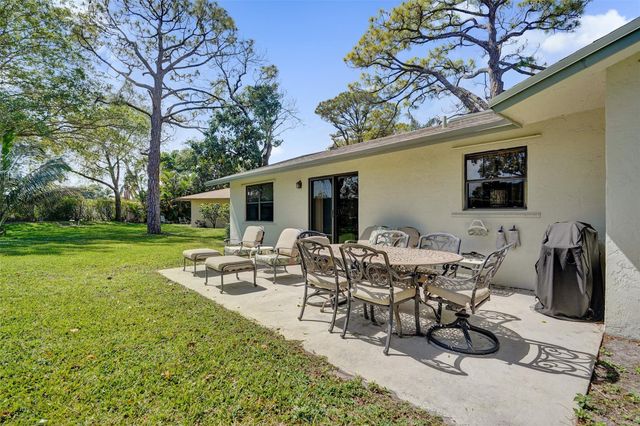 715 NW 23rd Lane, Delray Beach, FL 33445