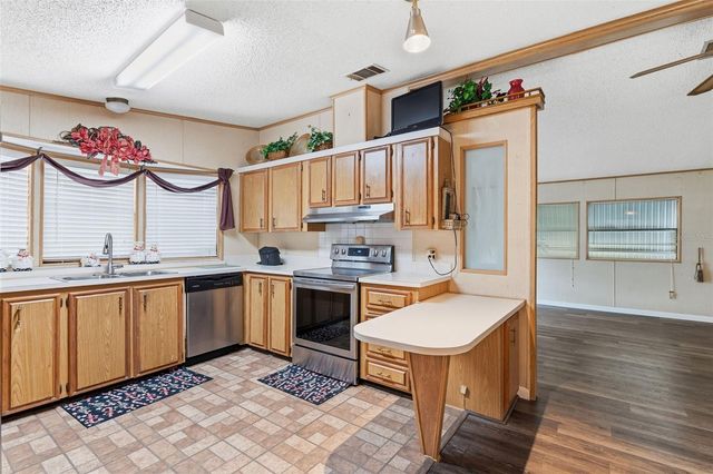 410 DOLPHIN DRIVE S, Oldsmar, FL 34677