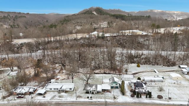 1736 Southwest Main Avenue, Norton, VA 24273