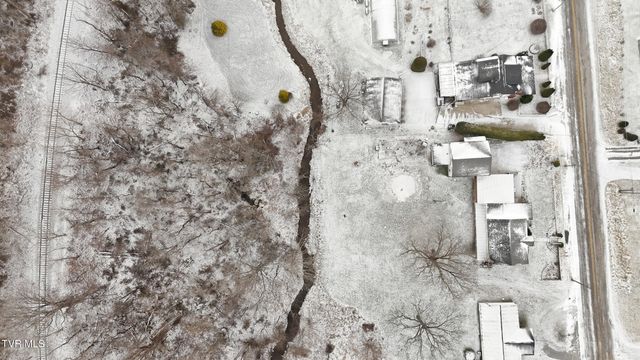 1736 Southwest Main Avenue, Norton, VA 24273