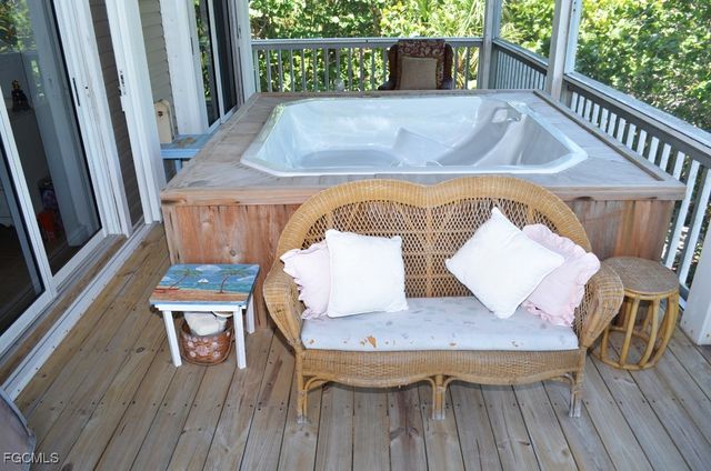 4551 Bartlett PKWY, Captiva, FL 33924