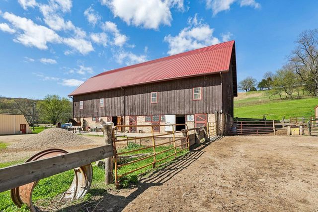 6604 Shower Road, Mazomanie, WI 53560