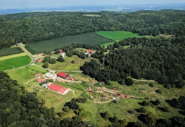 6604 Shower Road, Mazomanie, WI 53560