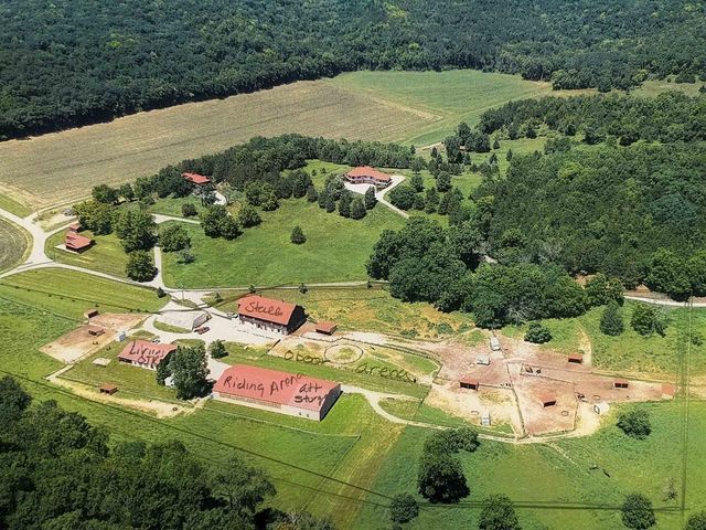 6604 Shower Road, Mazomanie, WI 53560