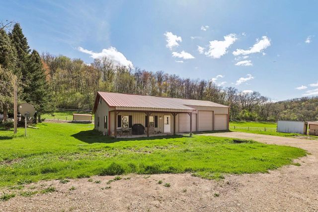 6604 Shower Road, Mazomanie, WI 53560