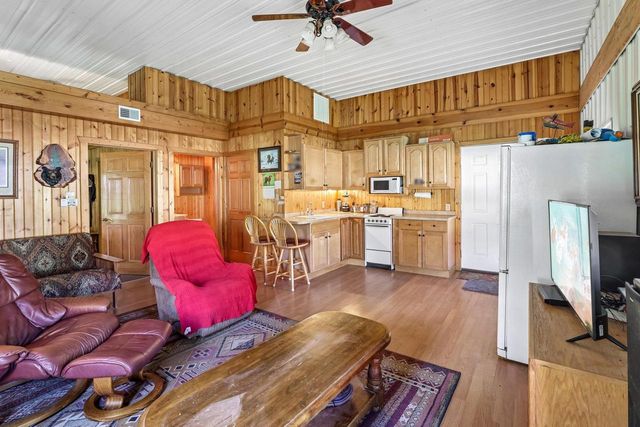 6604 Shower Road, Mazomanie, WI 53560