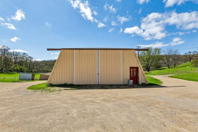6604 Shower Road, Mazomanie, WI 53560