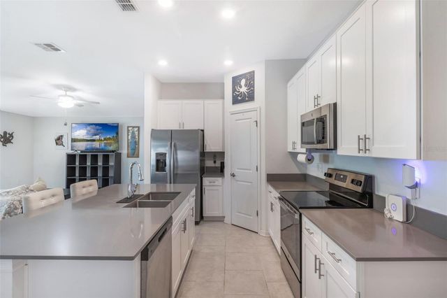 621 SILVER PALM DRIVE, Haines City, FL 33844