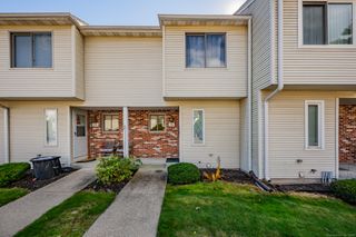 410 Emmett Street 76, Bristol, CT 06010