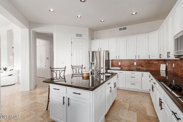 3335 W CARRIAGE Drive, Phoenix, AZ 85086
