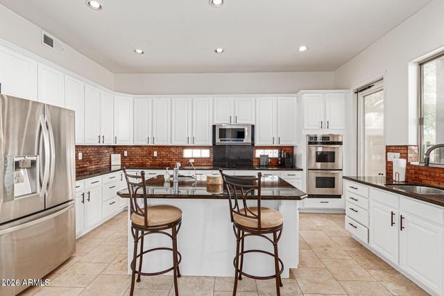 3335 W CARRIAGE Drive, Phoenix, AZ 85086