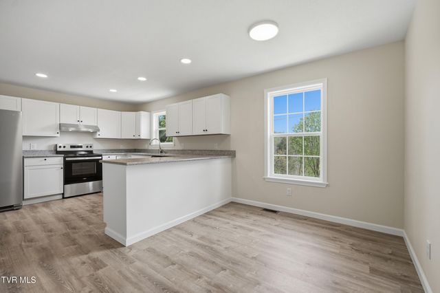 79 Dorado Bottom Road, Castlewood, VA 24224
