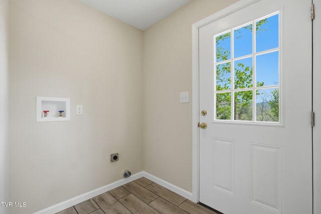 79 Dorado Bottom Road, Castlewood, VA 24224