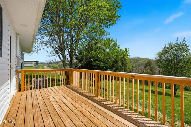 79 Dorado Bottom Road, Castlewood, VA 24224