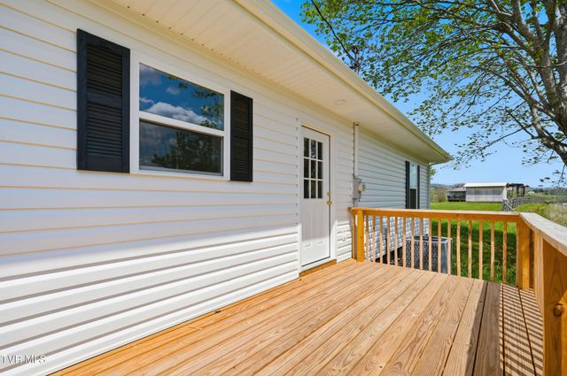 79 Dorado Bottom Road, Castlewood, VA 24224