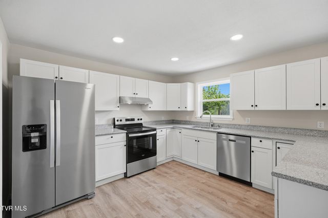 79 Dorado Bottom Road, Castlewood, VA 24224
