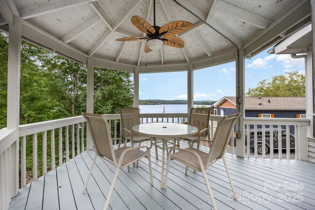 115 Trails End Lane, New London, NC 28127