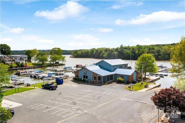 115 Trails End Lane, New London, NC 28127
