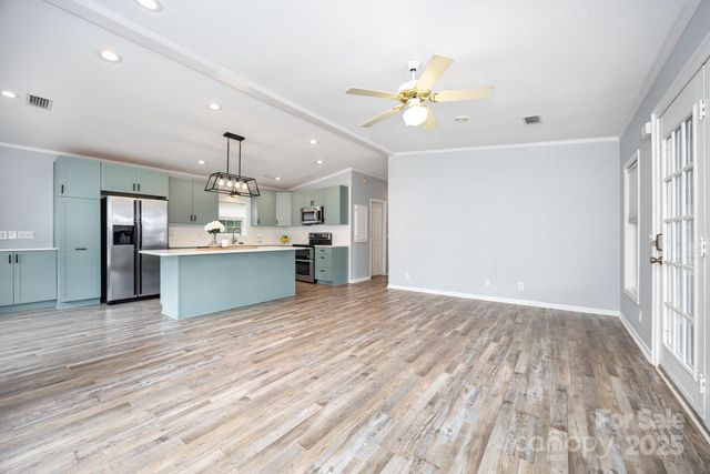 115 Trails End Lane, New London, NC 28127
