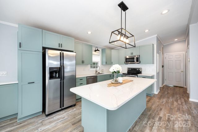 115 Trails End Lane, New London, NC 28127