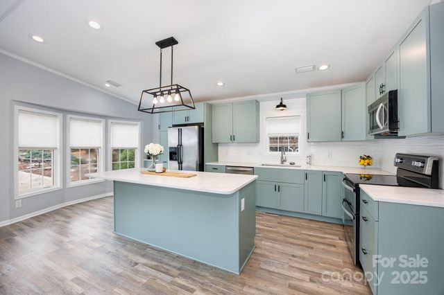 115 Trails End Lane, New London, NC 28127