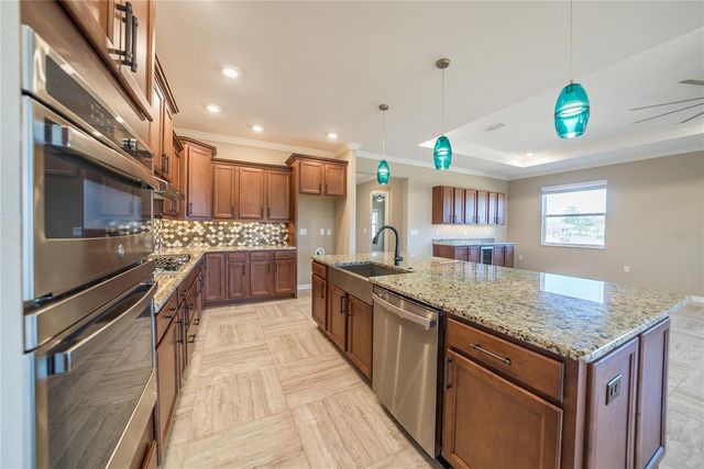 9211 SW 104TH TERRACE, Ocala, FL 34481