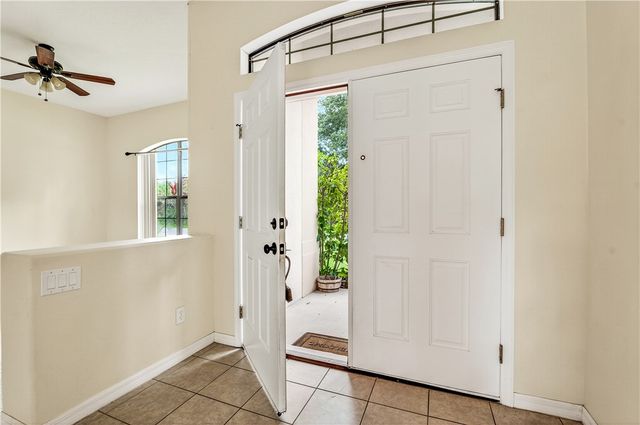 2792 Palisades Drive SE, Palm Bay, FL 32909