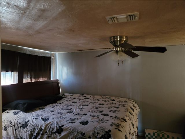 407 County Road 3330, Bridgeport, TX 76426