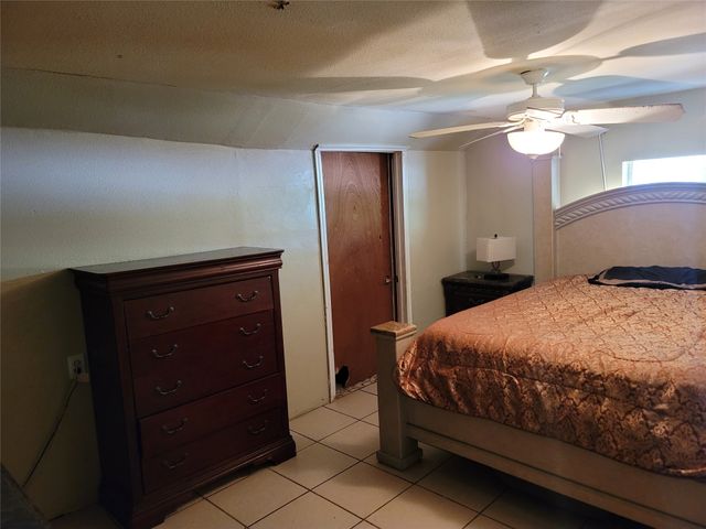 407 County Road 3330, Bridgeport, TX 76426