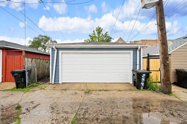 2341 N MAJOR Avenue, Chicago, IL 60639