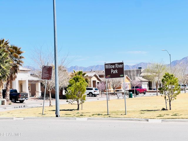 957 CROOKED RIVER Drive, El Paso, TX 79932