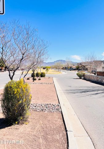 957 CROOKED RIVER Drive, El Paso, TX 79932