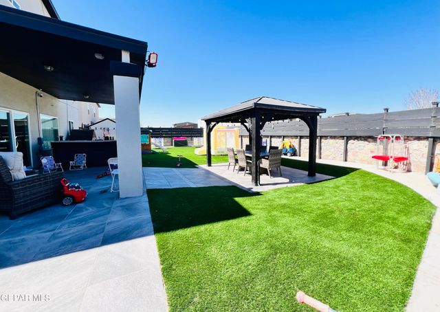 957 CROOKED RIVER Drive, El Paso, TX 79932