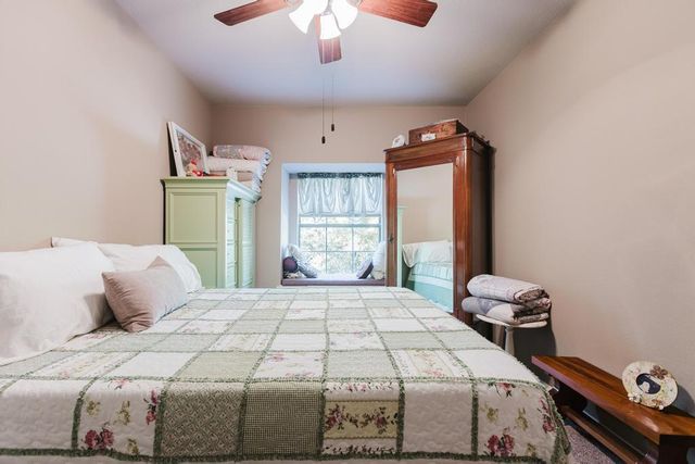 10819 Crown Colony DR 40, Austin, TX 78747