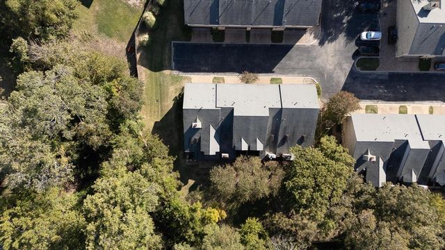 10819 Crown Colony DR 40, Austin, TX 78747