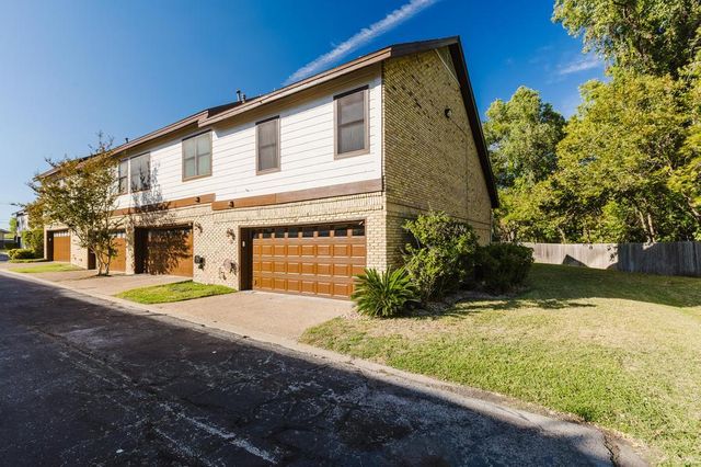 10819 Crown Colony DR 40, Austin, TX 78747